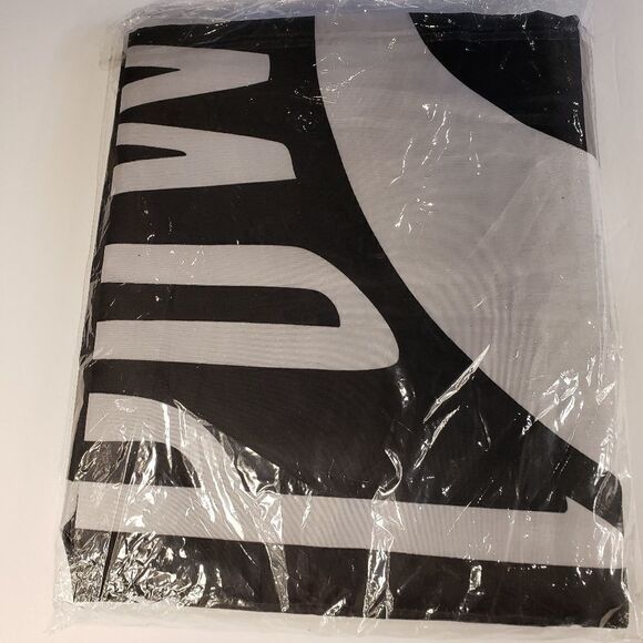 Flag - Picture 3 of 7